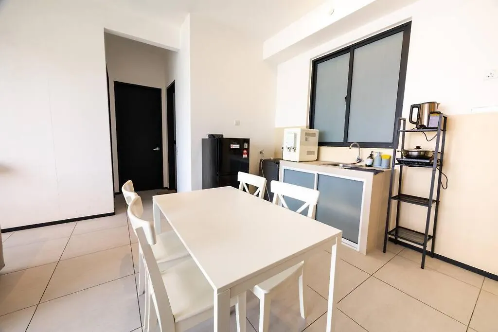 Apartment Ua17 #3Br Family Staycation Jelutong